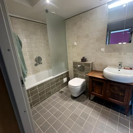 Lejlighed Valgevase 11a 1 *